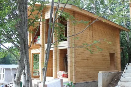 Строительство шале из клееного бруса "Тиль"